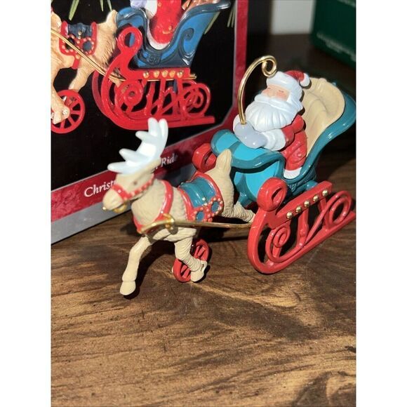 Vintage 1998 Hallmark Keepsake Christmas Ornament Santa Sleigh Ride - Picture 3 of 7